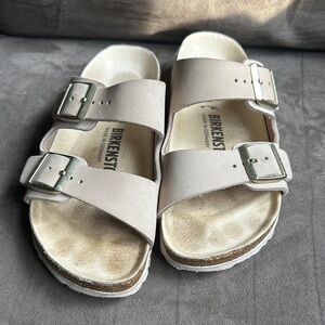 Birkenstock Light Tan Sandals with Buckles